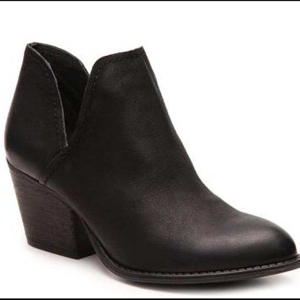 Steve Madden Adelphie Boots